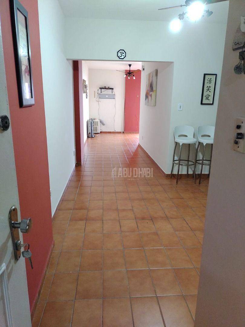 Apartamento à venda com 2 quartos, 100m² - Foto 2