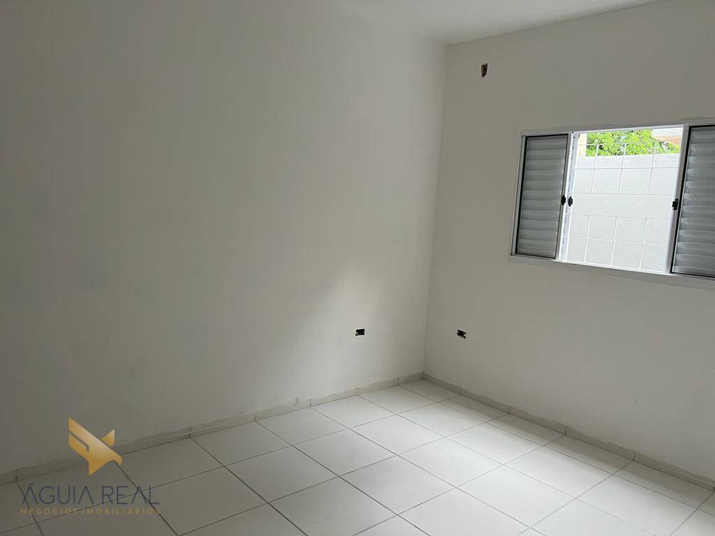 Casa à venda com 2 quartos, 50m² - Foto 8