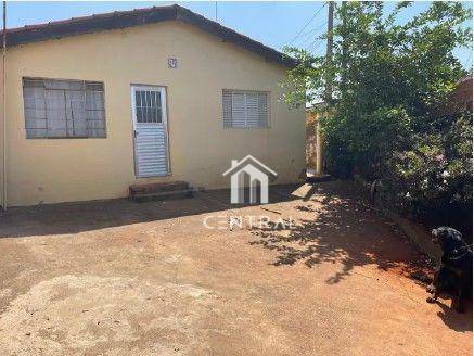 Casa à venda com 2 quartos, 200m² - Foto 4