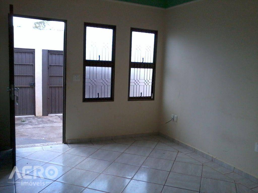 Casa à venda com 2 quartos, 70m² - Foto 38