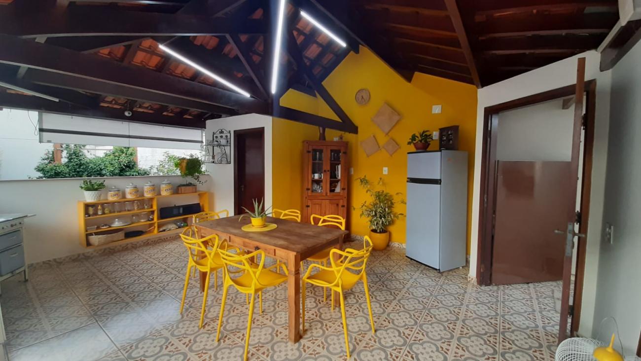 Casa à venda com 3 quartos, 230m² - Foto 3