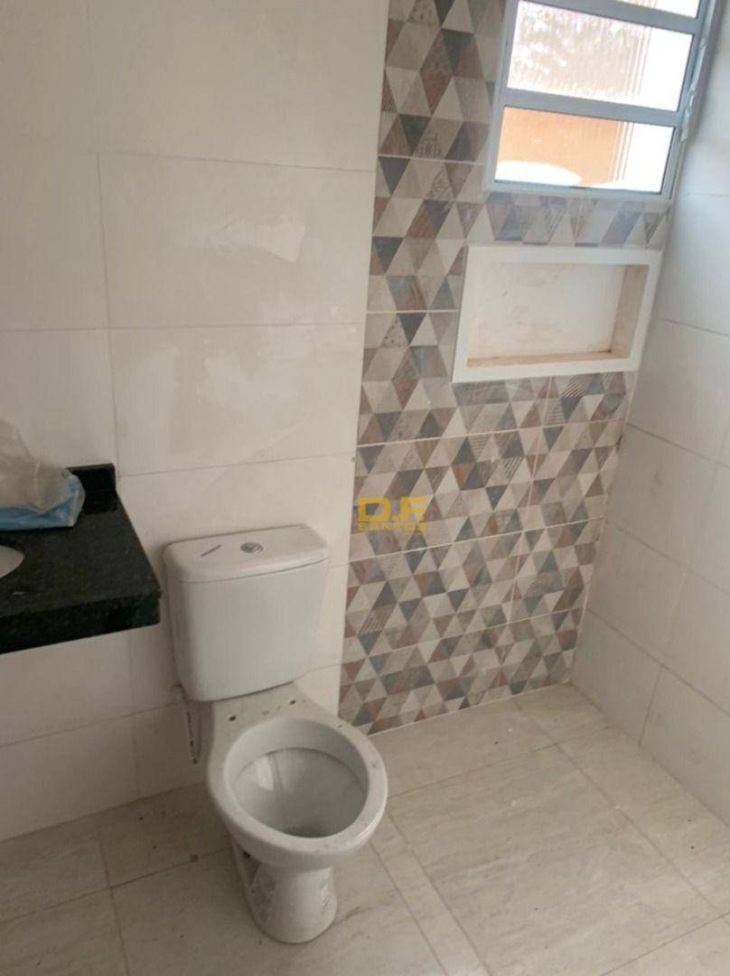 Casa à venda com 2 quartos, 70m² - Foto 16