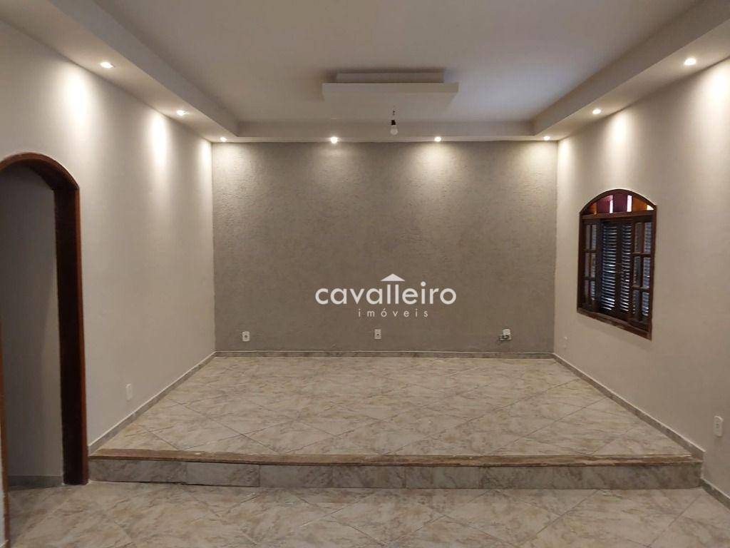 Casa de Condomínio à venda com 5 quartos, 244m² - Foto 9