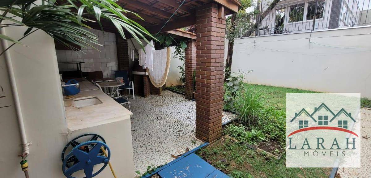 Casa à venda com 3 quartos, 300m² - Foto 8