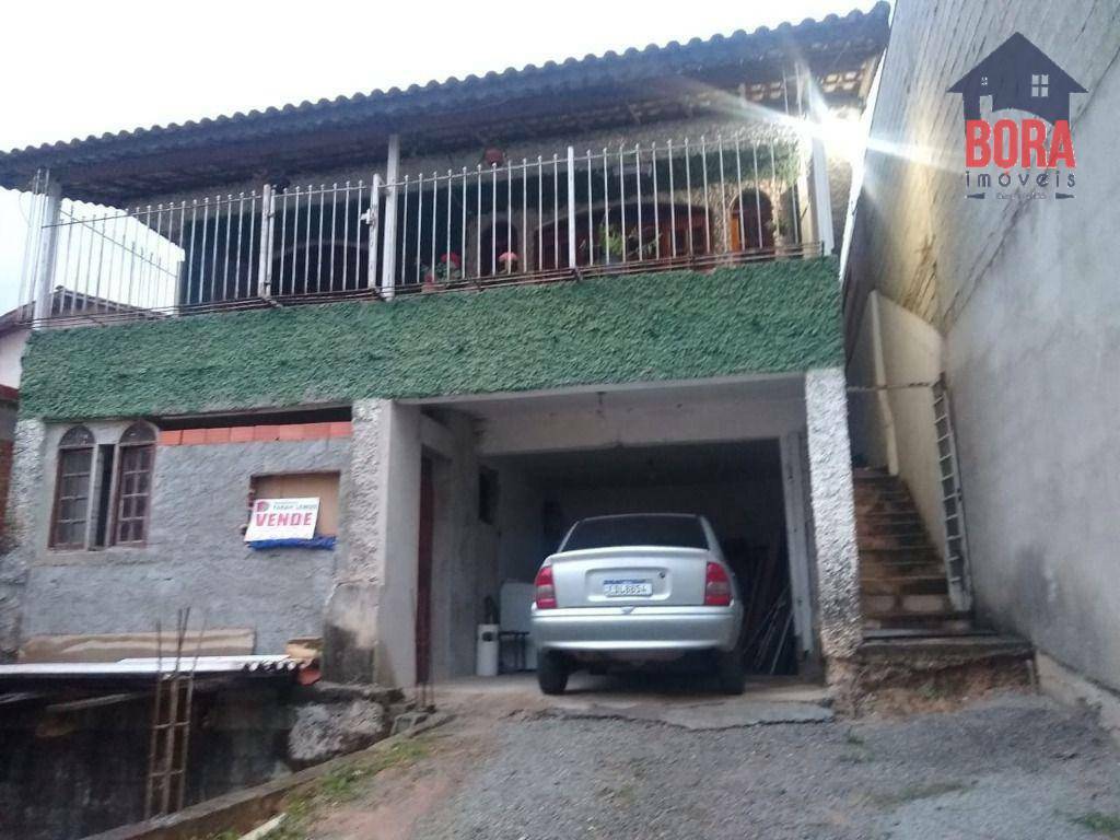 Casa à venda com 3 quartos, 140m² - Foto 1