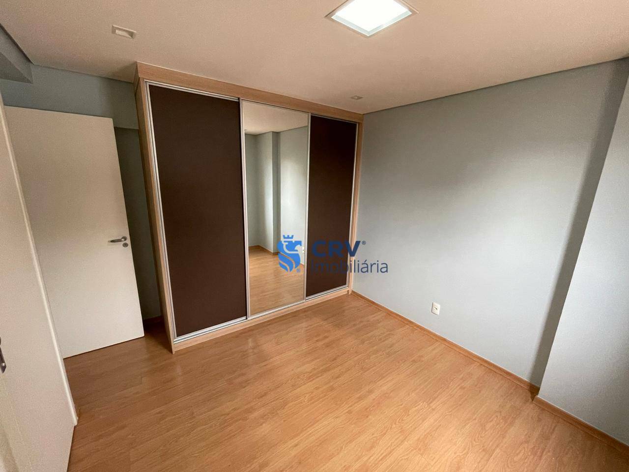 Apartamento à venda com 2 quartos, 70m² - Foto 10