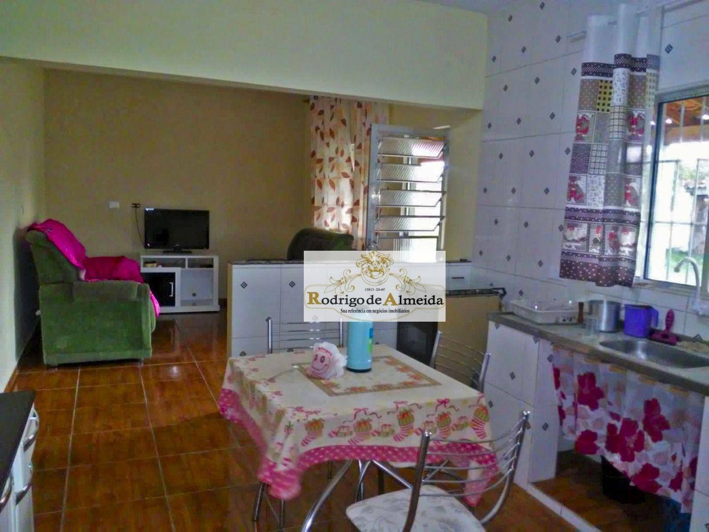 Chácara à venda com 2 quartos, 220m² - Foto 8