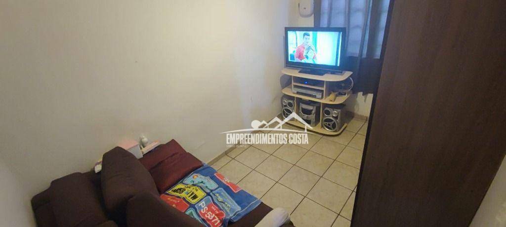 Casa à venda com 3 quartos, 100m² - Foto 17