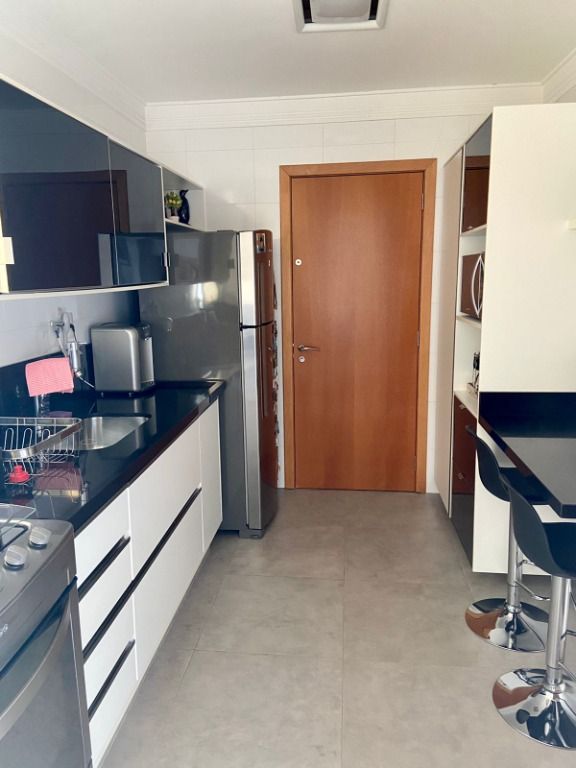 Apartamento à venda com 3 quartos, 100m² - Foto 9