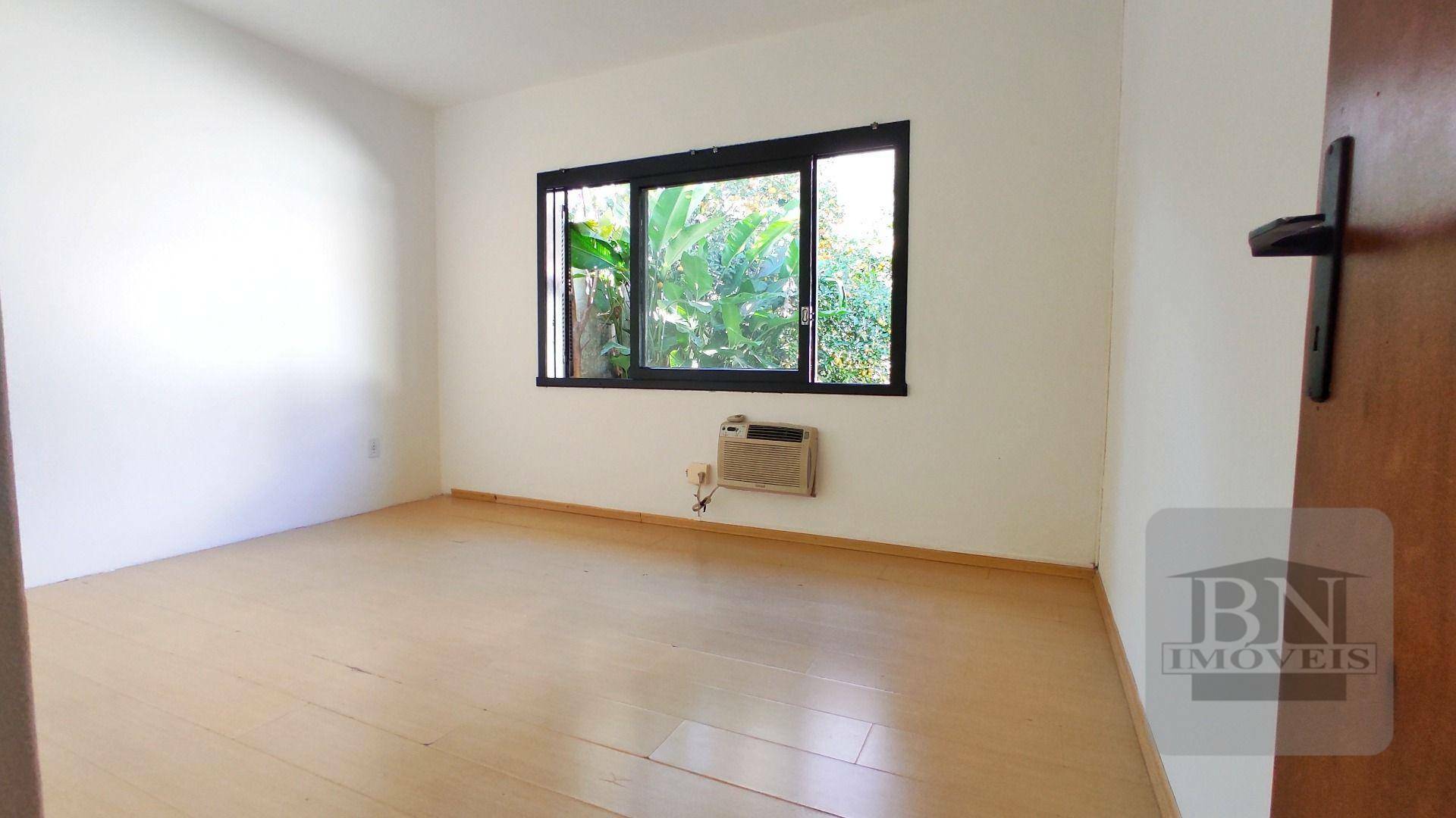 Casa à venda com 3 quartos, 145m² - Foto 14