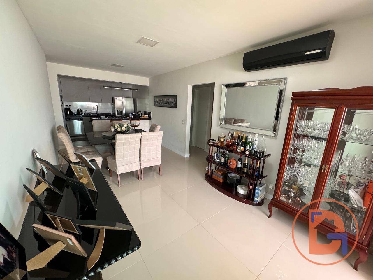 Apartamento à venda com 3 quartos, 186m² - Foto 6