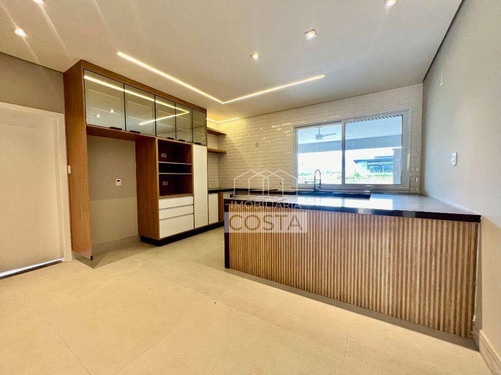 Casa de Condomínio à venda com 4 quartos, 600m² - Foto 18