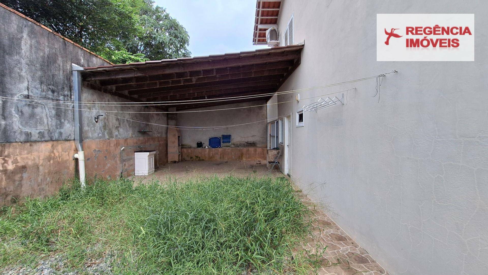 Casa à venda com 3 quartos, 200m² - Foto 31