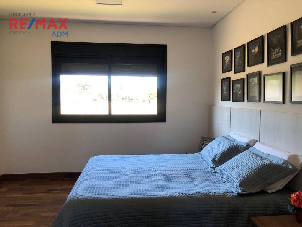 Casa à venda com 3 quartos, 303m² - Foto 35