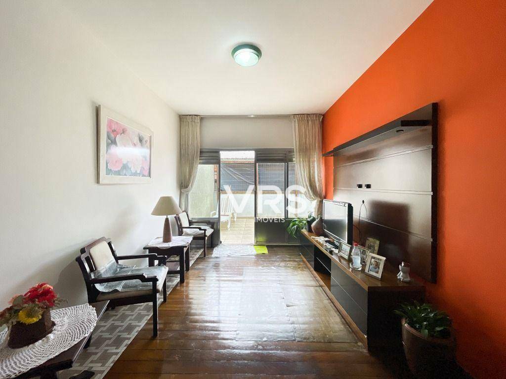 Apartamento à venda com 2 quartos, 66m² - Foto 4