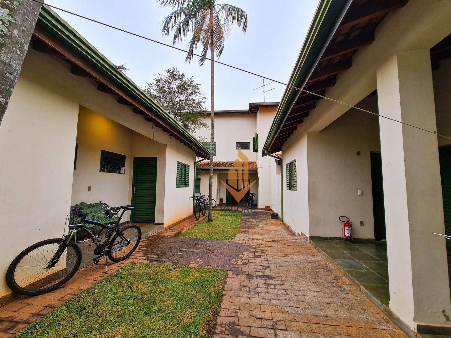 Casa à venda com 8 quartos, 365m² - Foto 31