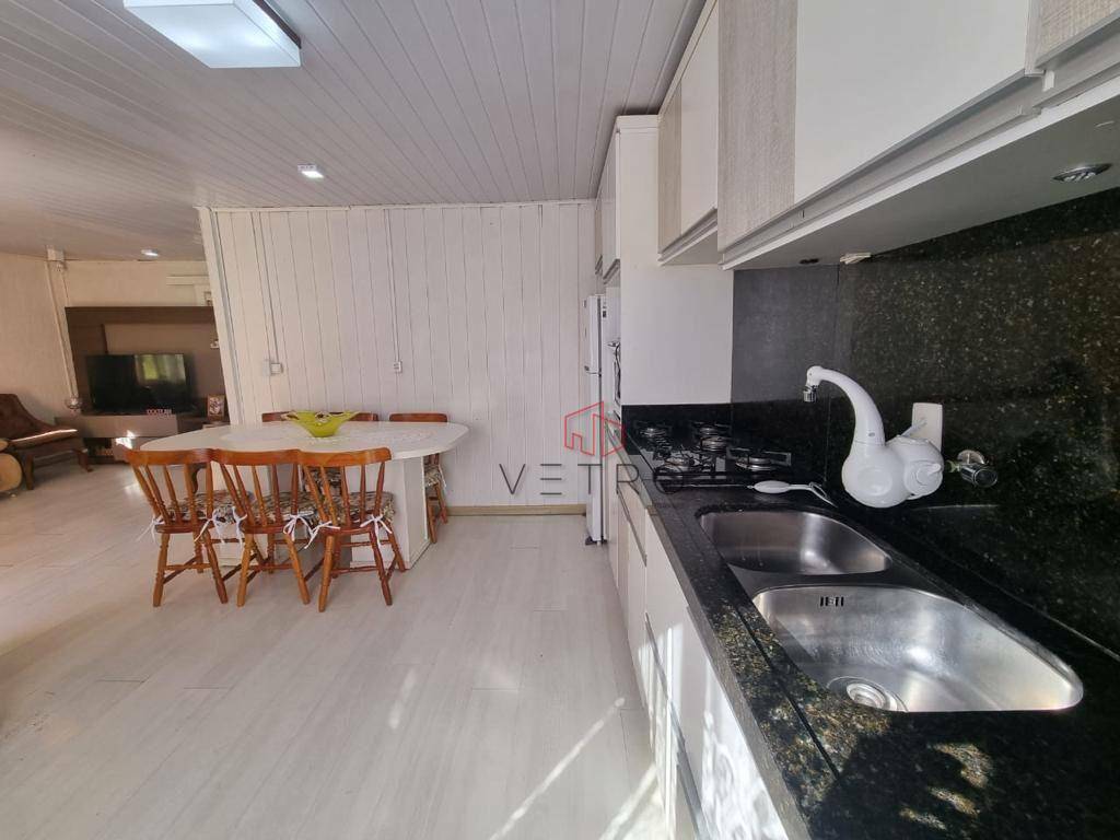 Casa à venda com 3 quartos, 180m² - Foto 5