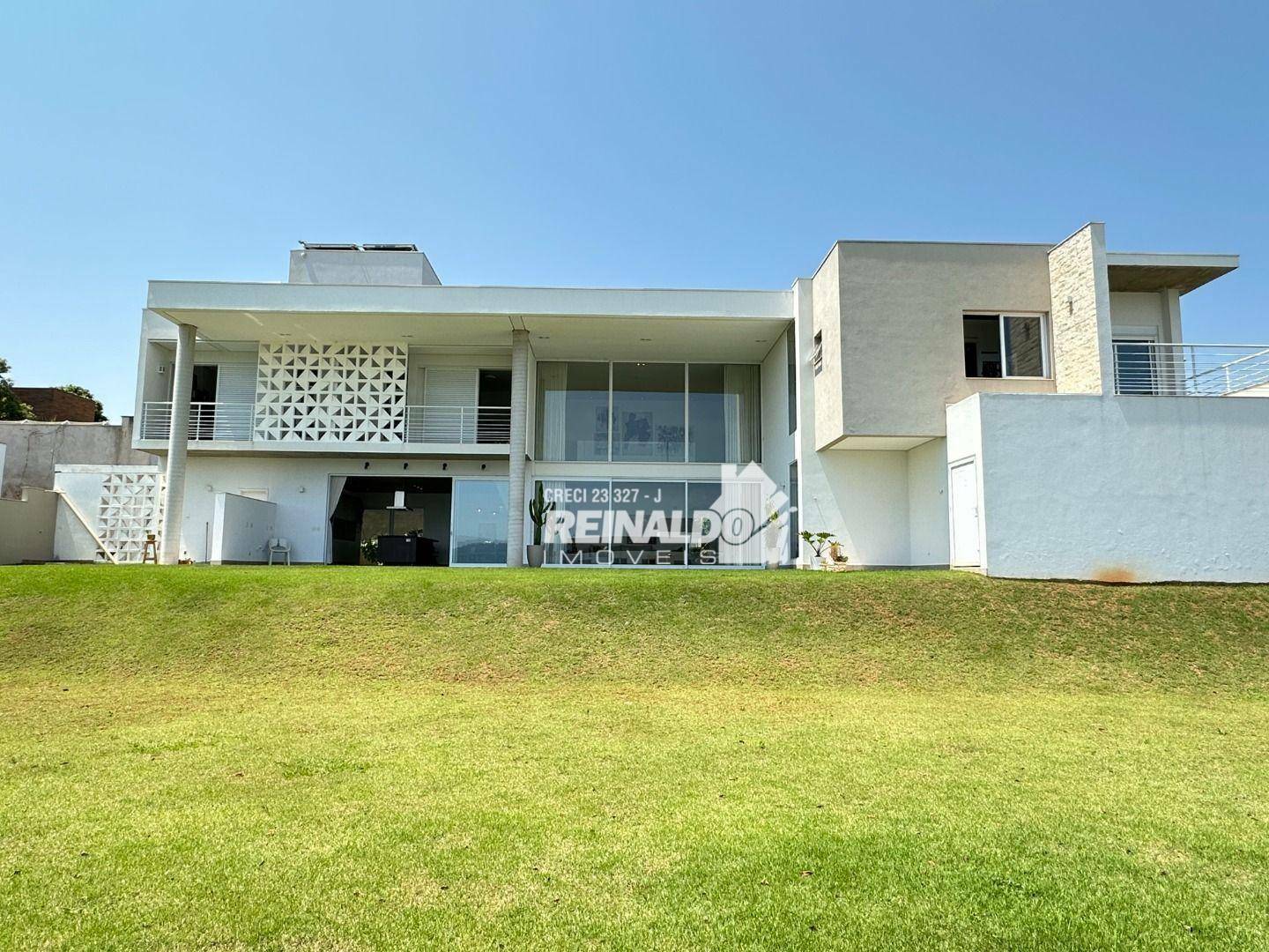 Casa de Condomínio à venda com 4 quartos, 400m² - Foto 2