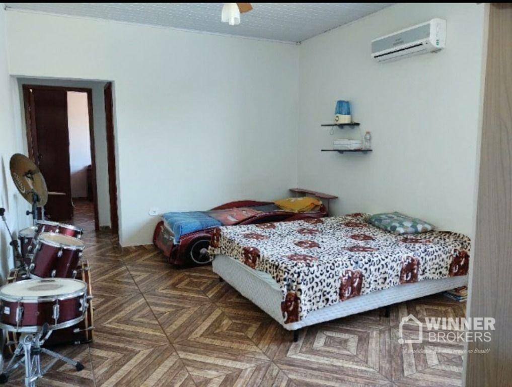 Casa à venda com 3 quartos, 250m² - Foto 10