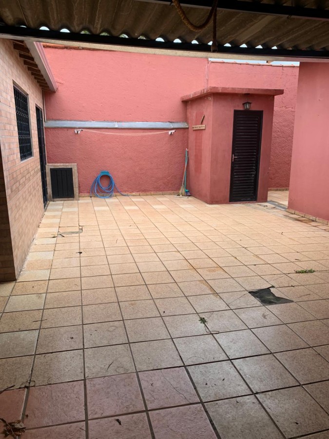 Casa à venda com 3 quartos, 260m² - Foto 16