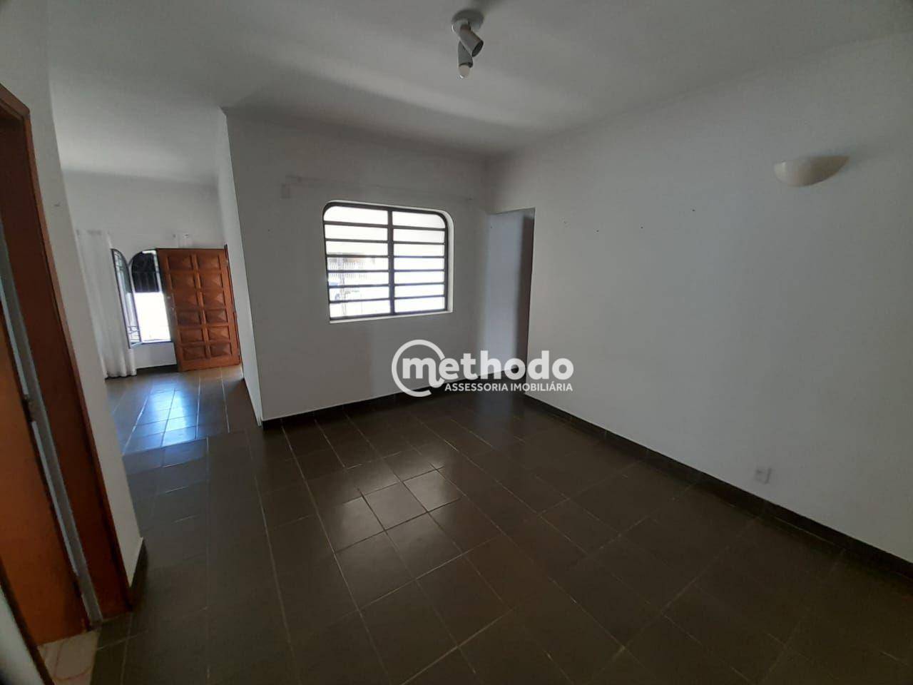 Casa à venda com 3 quartos, 206m² - Foto 5