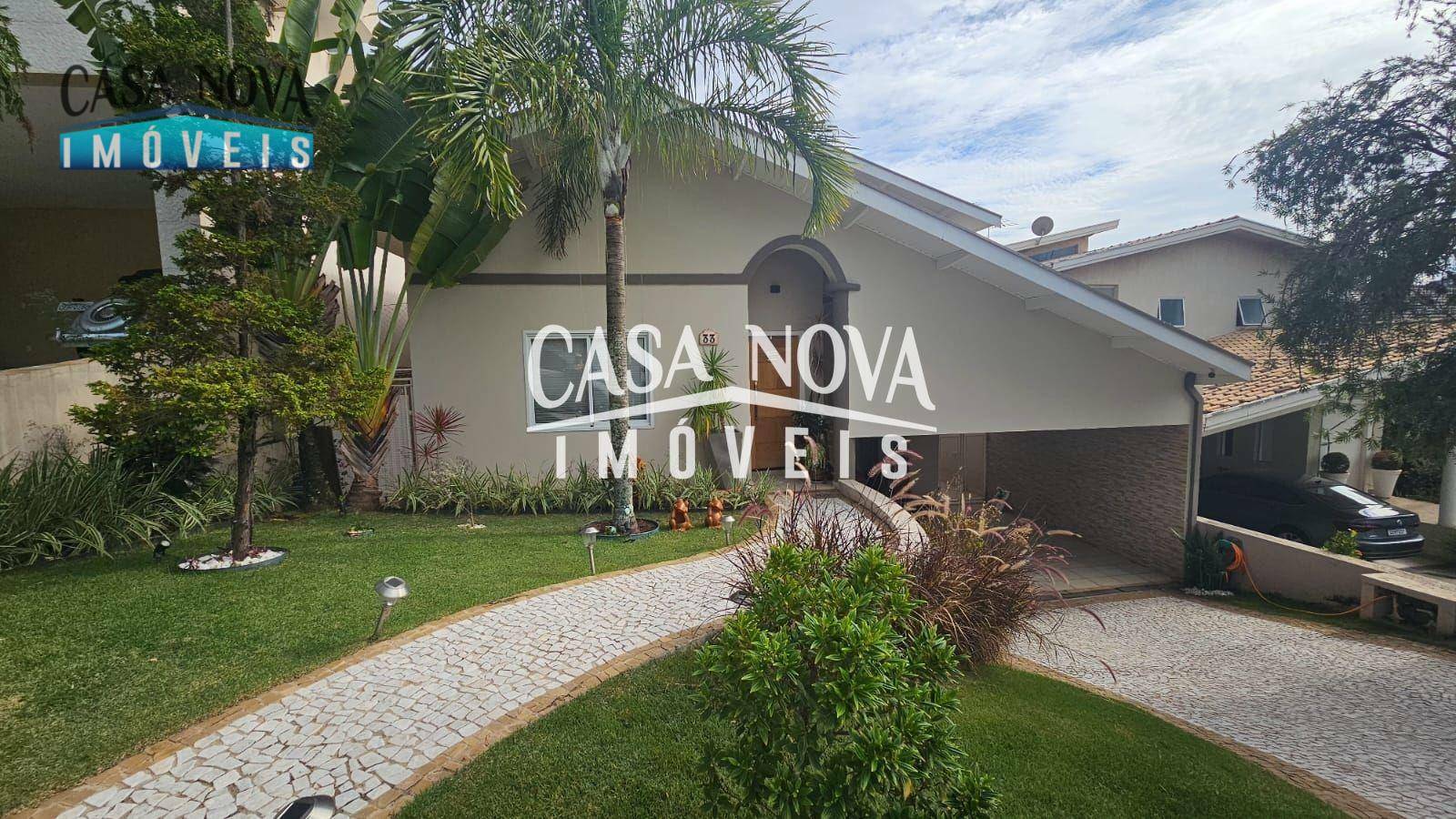 Casa de Condomínio à venda com 3 quartos, 234m² - Foto 1