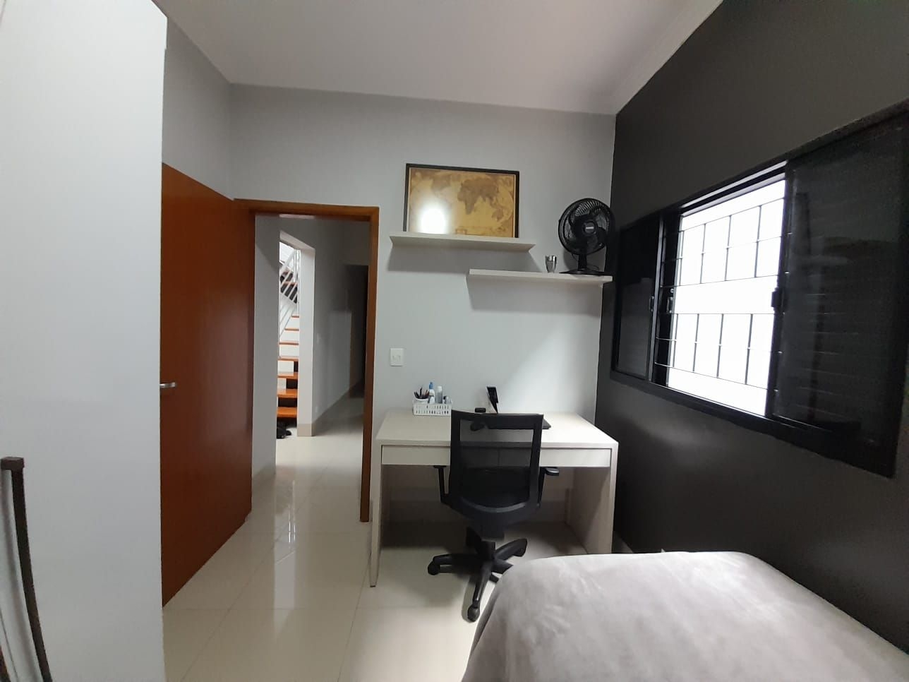 Casa à venda com 4 quartos, 180m² - Foto 3