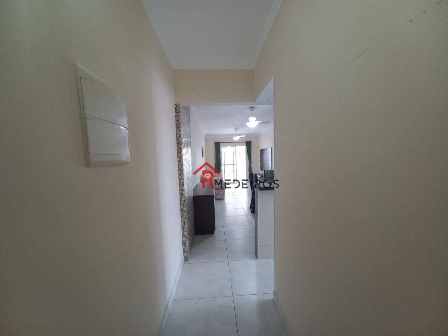 Apartamento à venda com 2 quartos, 74m² - Foto 2