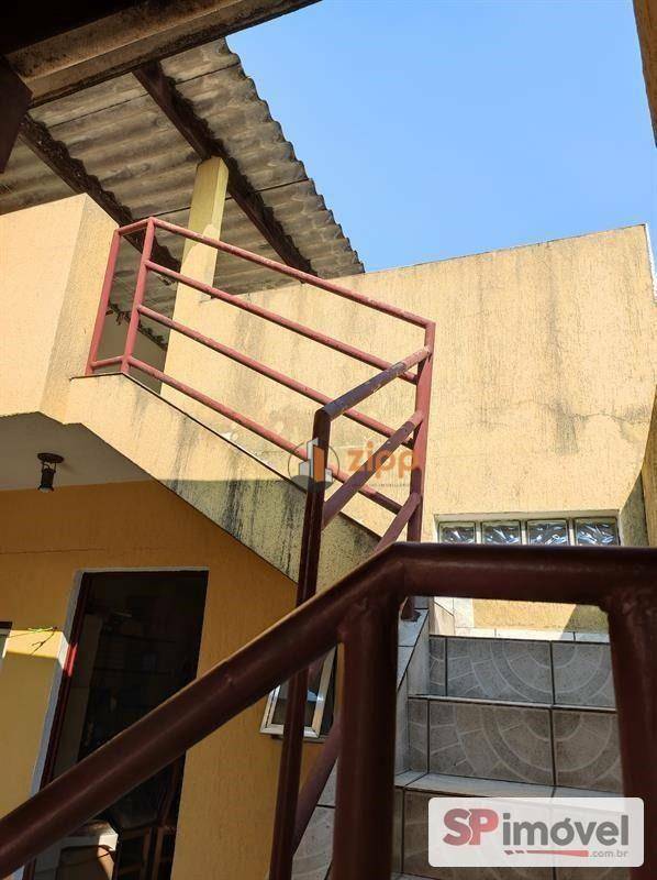 Sobrado para alugar com 2 quartos, 150m² - Foto 7