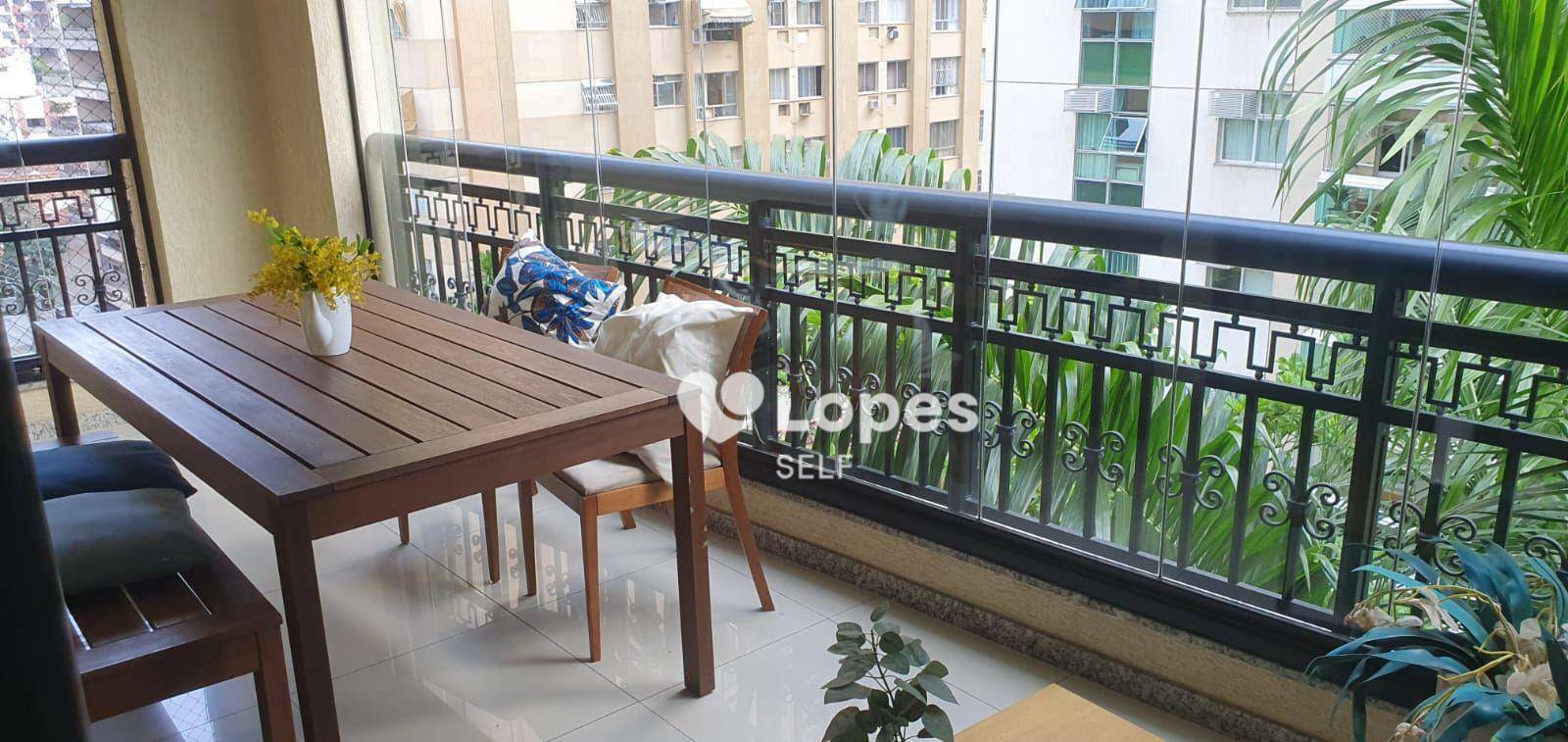 Apartamento à venda com 3 quartos, 120m² - Foto 2