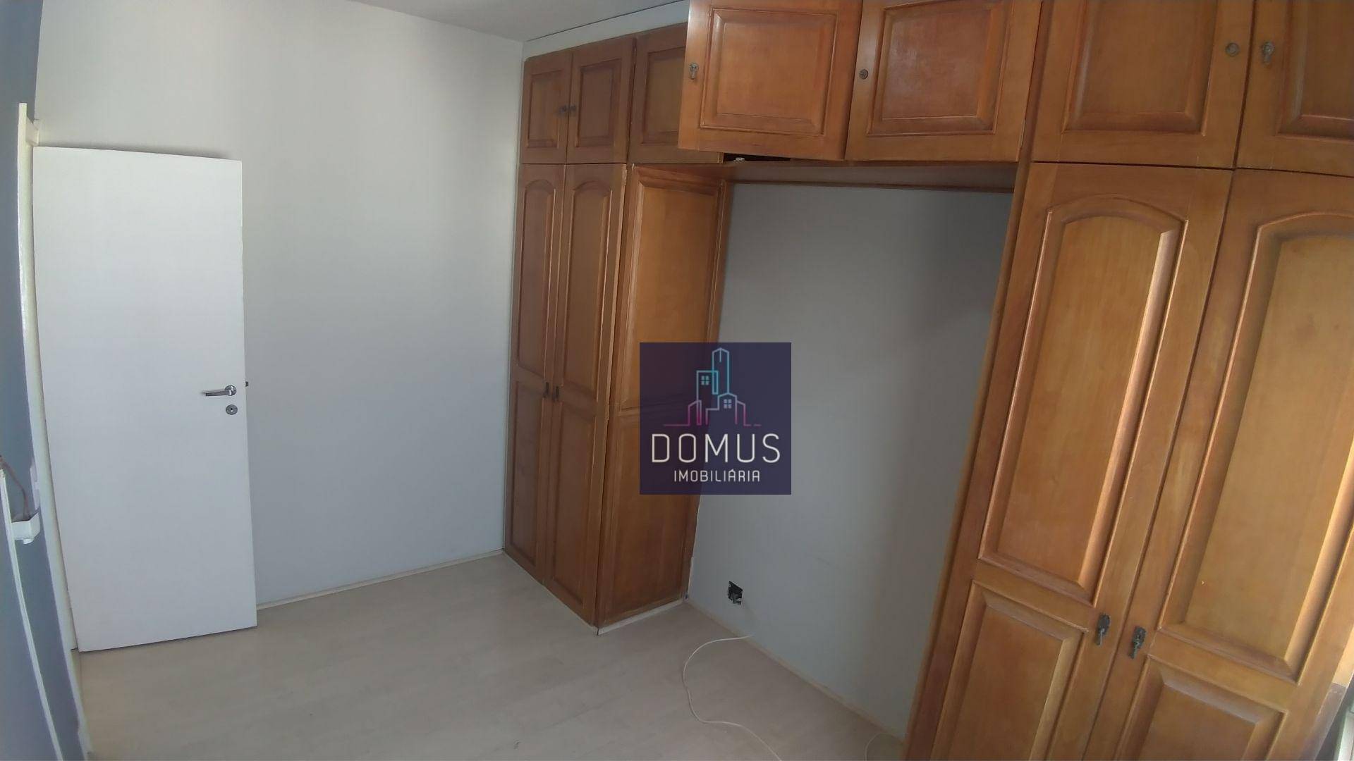 Apartamento à venda com 2 quartos, 62m² - Foto 5