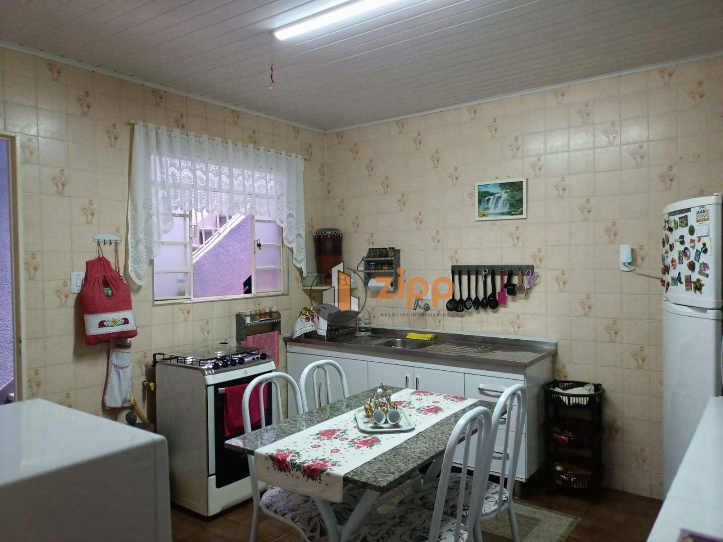 Sobrado à venda com 3 quartos, 168m² - Foto 4