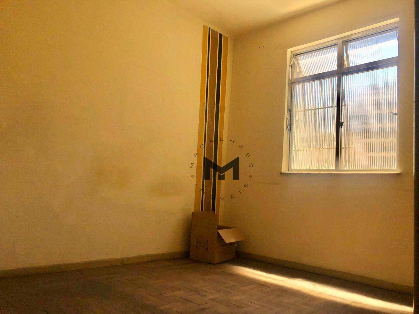 Apartamento à venda com 2 quartos, 70m² - Foto 15