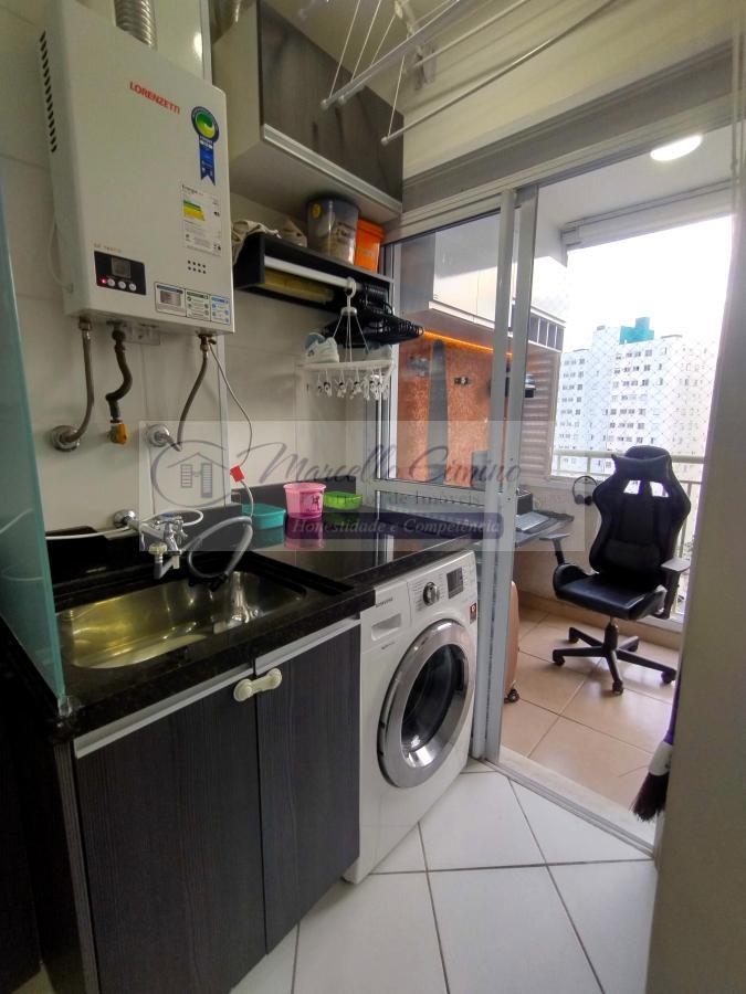 Apartamento à venda com 2 quartos, 55m² - Foto 15