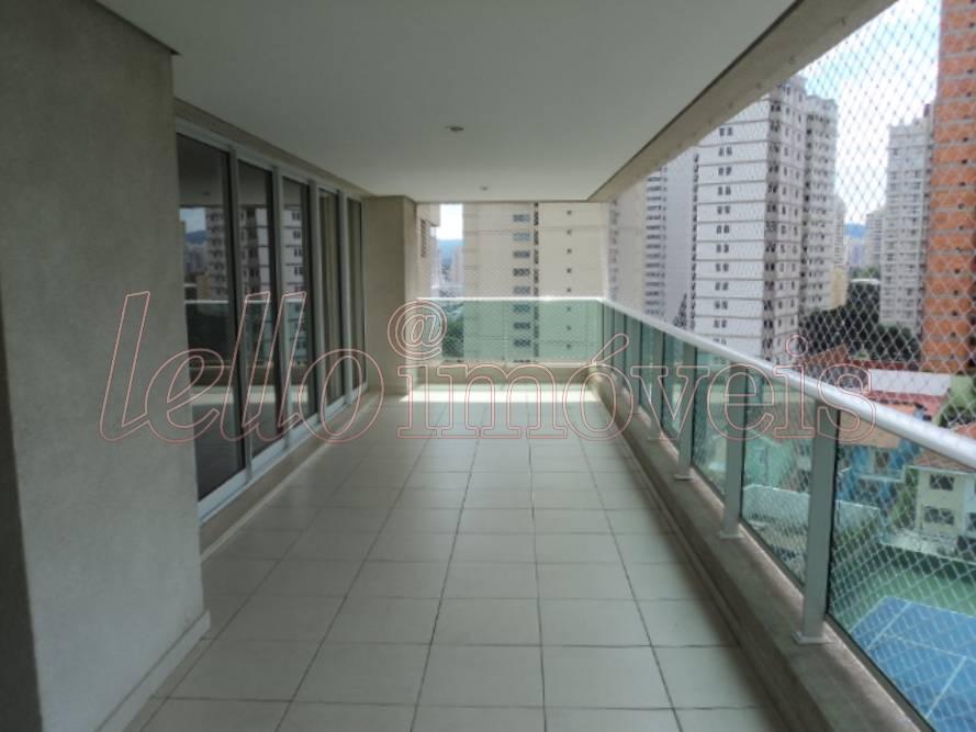 Apartamento para alugar com 3 quartos, 200m² - Foto 16