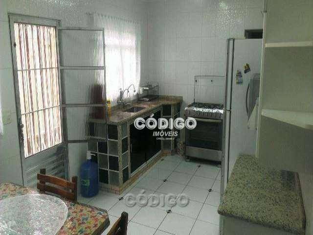 Casa à venda com 2 quartos, 180m² - Foto 2