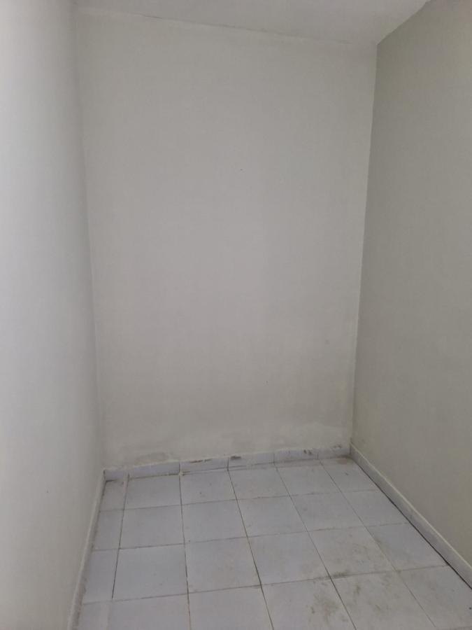 Casa para alugar com 2 quartos, 200m² - Foto 6