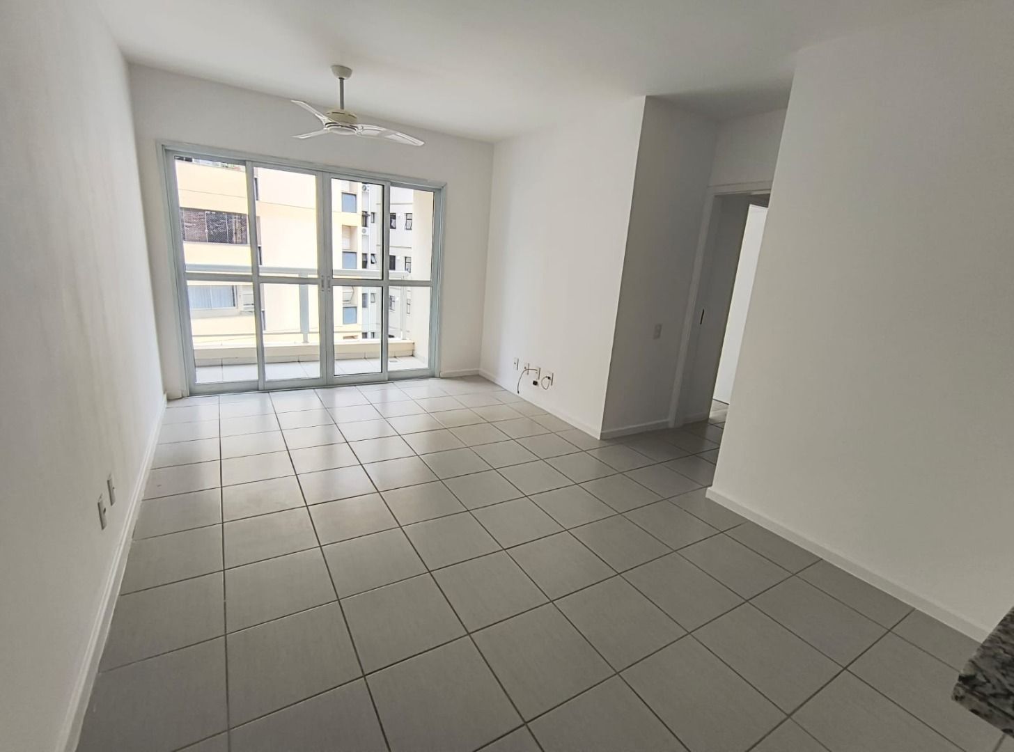 Apartamento para alugar com 3 quartos, 80m² - Foto 37