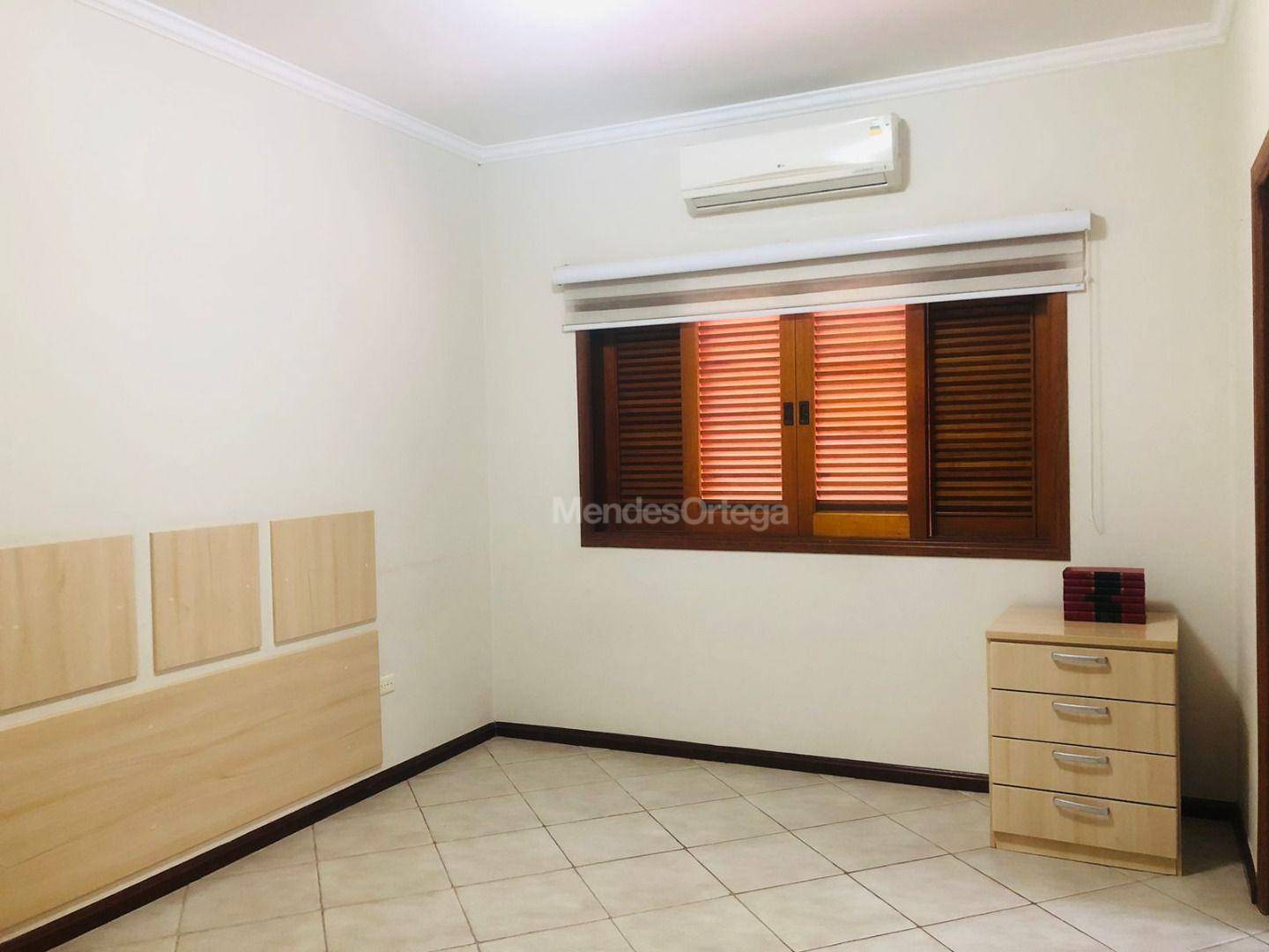 Casa de Condomínio à venda com 3 quartos, 240m² - Foto 13