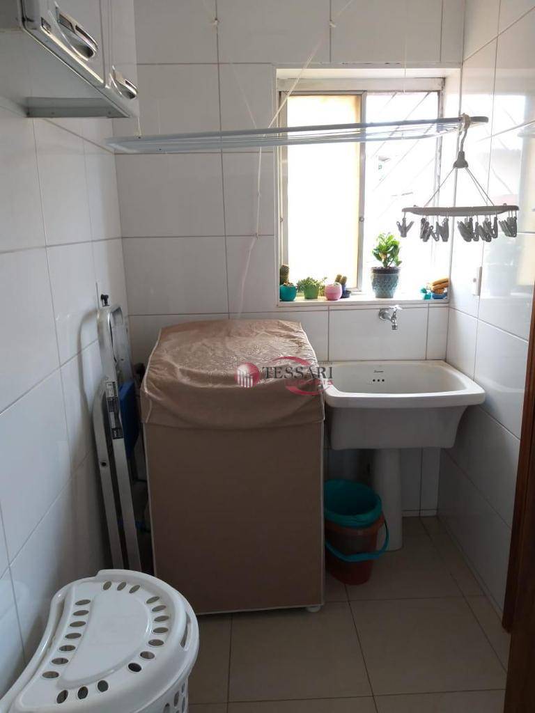 Apartamento à venda com 2 quartos, 70m² - Foto 12