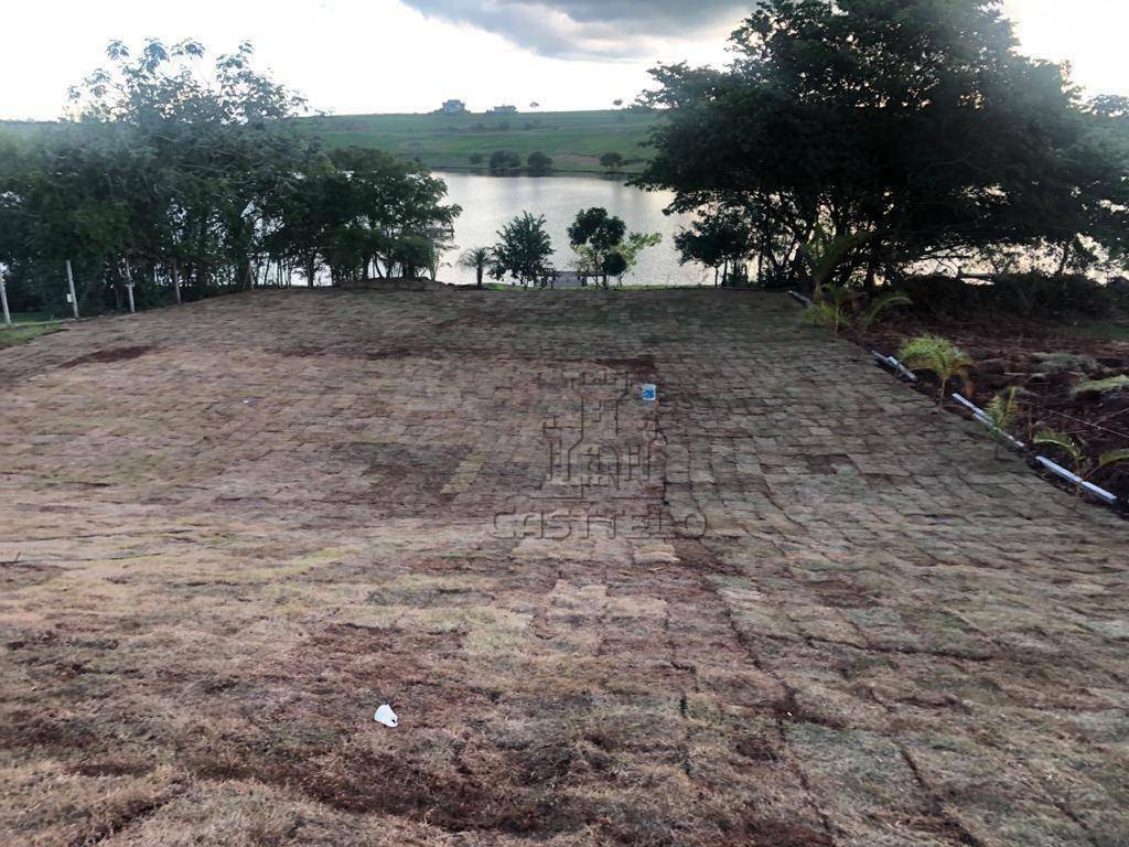 Casa de Condomínio para alugar com 5 quartos, 400m² - Foto 13