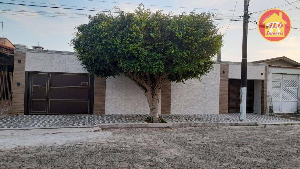 Casa à venda com 4 quartos, 162m² - Foto 1