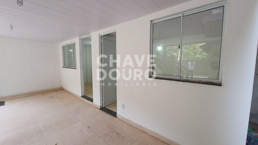 Casa à venda com 4 quartos, 212m² - Foto 24