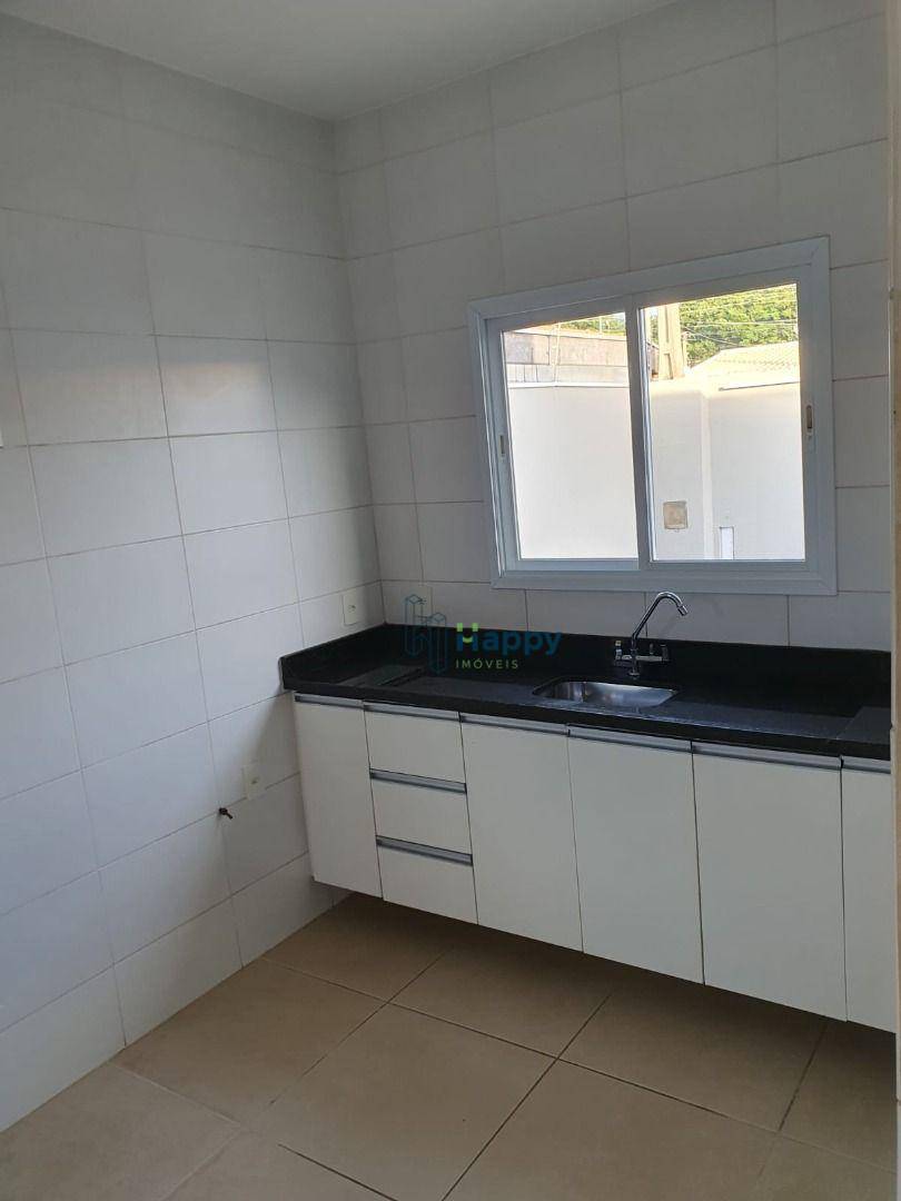 Casa à venda com 3 quartos, 80m² - Foto 4