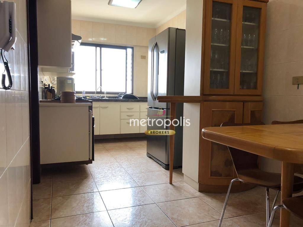 Apartamento à venda com 3 quartos, 137m² - Foto 12