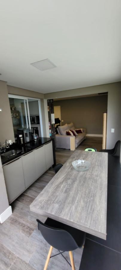 Apartamento à venda com 2 quartos, 72m² - Foto 3