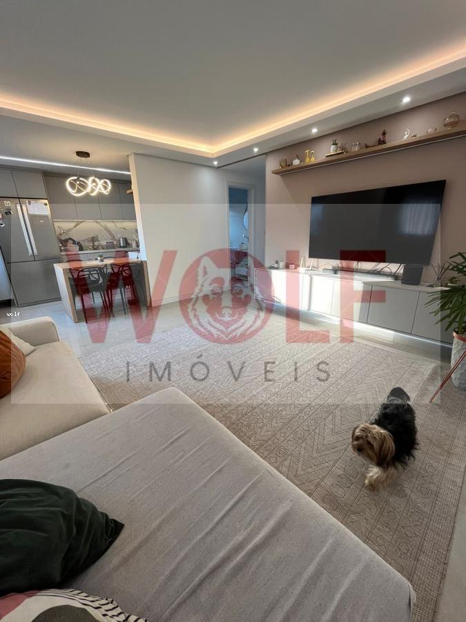 Casa à venda com 3 quartos, 340m² - Foto 7