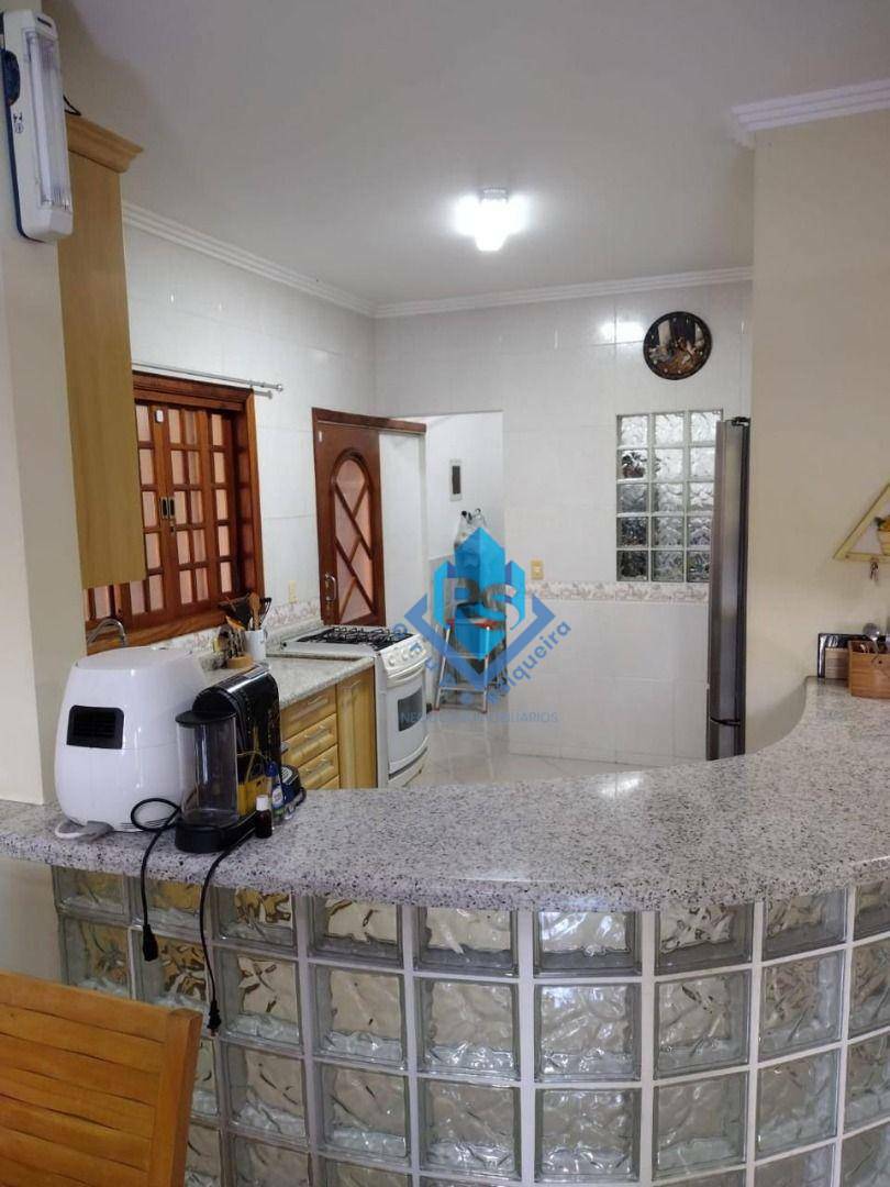 Casa à venda com 4 quartos, 400m² - Foto 17