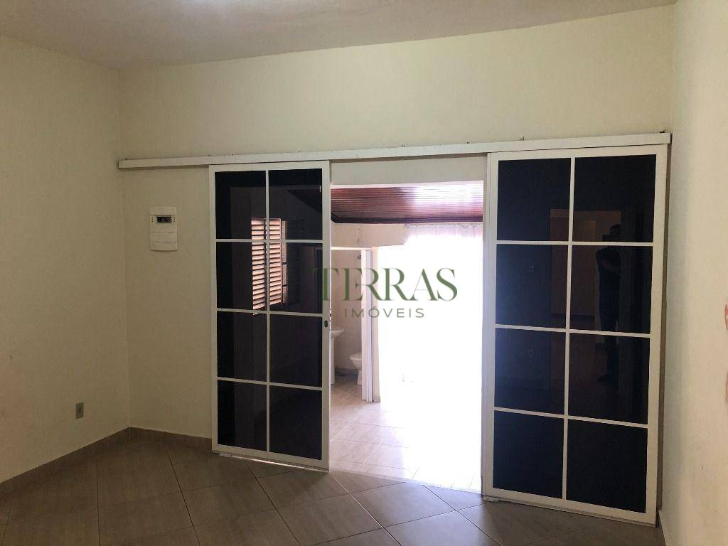 Casa à venda com 3 quartos, 183m² - Foto 14