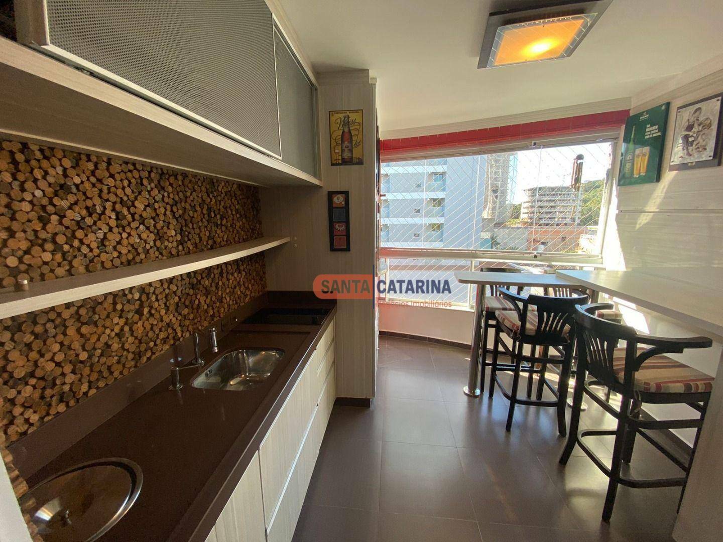 Apartamento para alugar com 3 quartos, 105m² - Foto 5